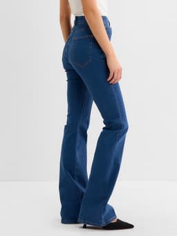 Джинсы женские клёш со стрелкой MINAKU: Jeans Collection, размер 46, синие