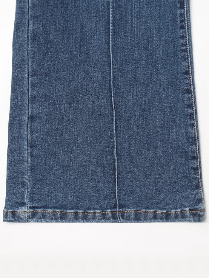 Джинсы женские клёш со стрелкой MINAKU: Jeans Collection, размер 46, синие
