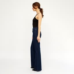 Джинсы женские клёш со стрелкой MINAKU: Jeans Collection, размер 42, тёмно-синие