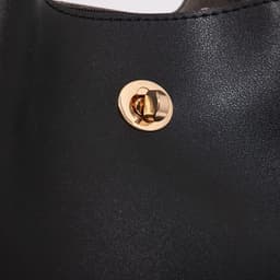 Сумка женская на застёжке, чёрная