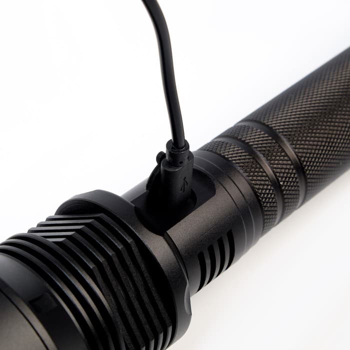 Фонарь ручной аккумуляторный, 6000 мАч, 1500 Лм, 500 м, XHP70, 3 режима, micro USB, zoom, 24.8×6×3