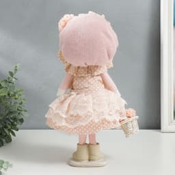 Интерьерная кукла текстильная «Малышка в чепчике и платье в горох, с корзиной цветов», 36×14×16 см