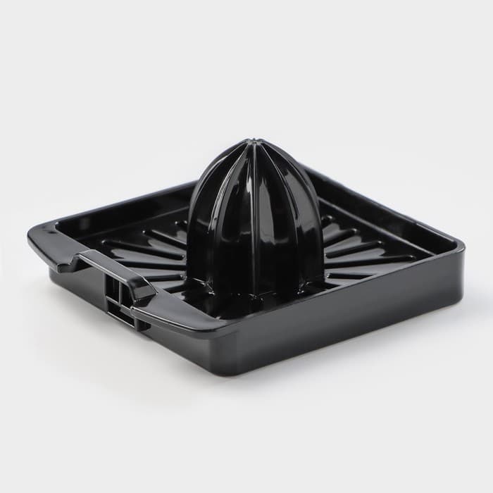 Овощерезка универсальная Magistro Vegan pro, 7 насадок, овощечистка, контейнер, чёрно-белая