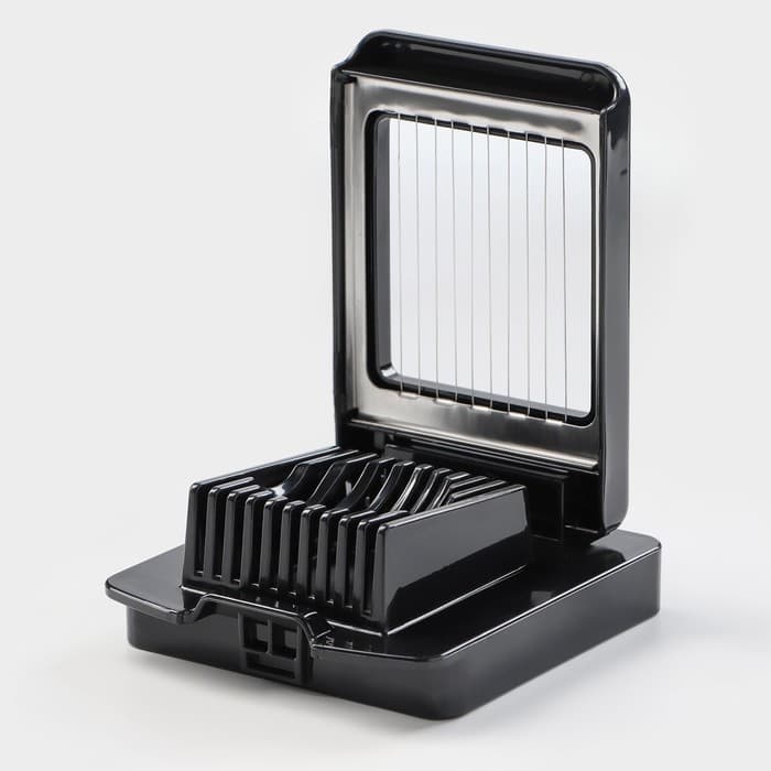 Овощерезка универсальная Magistro Vegan pro, 7 насадок, овощечистка, контейнер, чёрно-белая