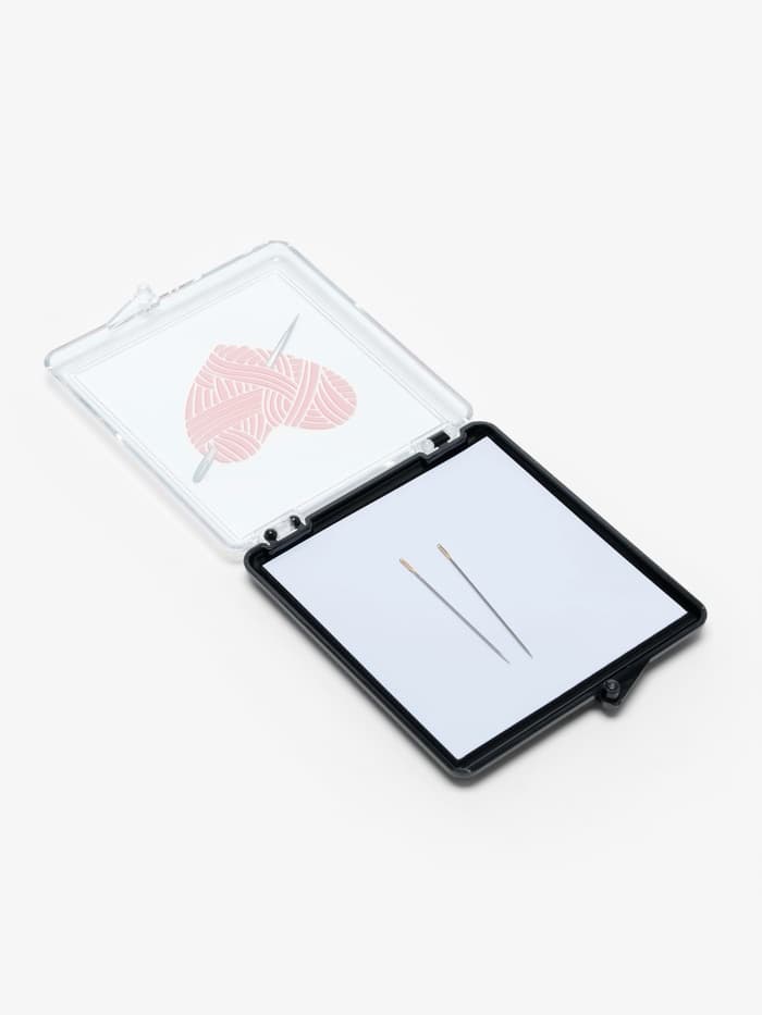 Игольница магнитная «Сердце»,7×8 см, чёрная