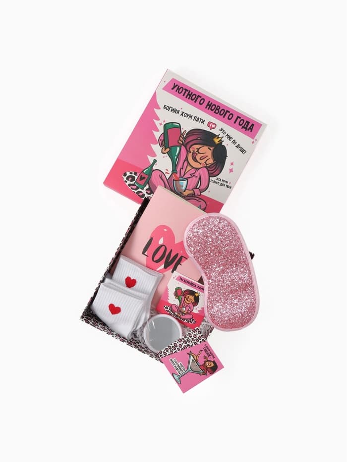 Подарочный набор новогодний «Богиня хоум пати», маска для сна, носки 2 пары, зеркало, блокнот, открытка 2 шт.