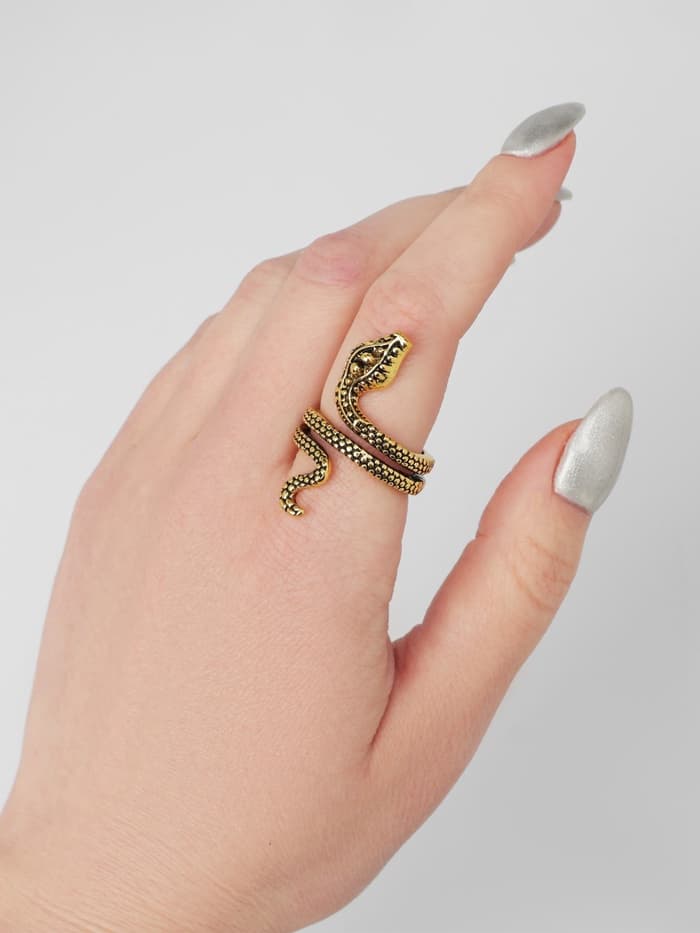Кольцо «Змея», два глаза, цвет чернёное золото, безразмерное