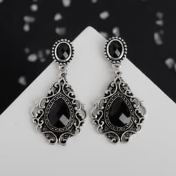 Серьги со стразами «Изящность», ажурная, чёрные в чернёном серебре