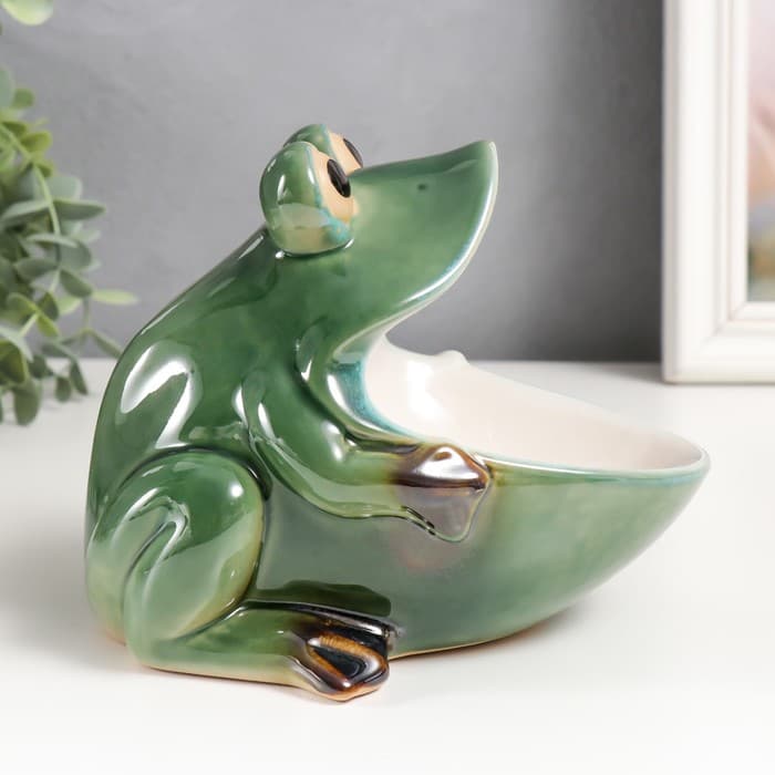 Фигурка - подставка для мелочей керамика «Лягушка», 15×14×17.5 см
