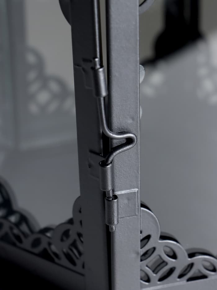 Металлический подсвечник-фонарь на 1 свечу «Цветущие вензеля», стекло, d=10 см, чёрный, 13.5×15×29 см