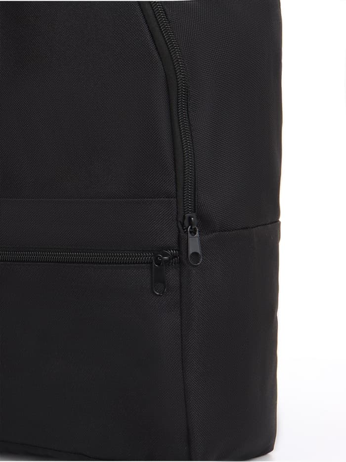 Рюкзак школьный на молнии, с карманом, размер 27×11×37 см, чёрный