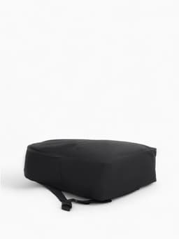 Рюкзак школьный на молнии, с карманом, размер 27×11×37 см, чёрный