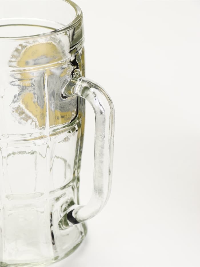 Кружка пивная с надписью «Крепкому мужику, со светлым будущим», 500 мл