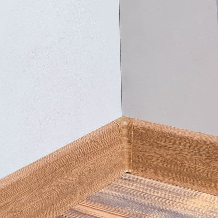 Плинтус напольный «Деконика», 85×2200 мм, цвет 211 дуб рустик