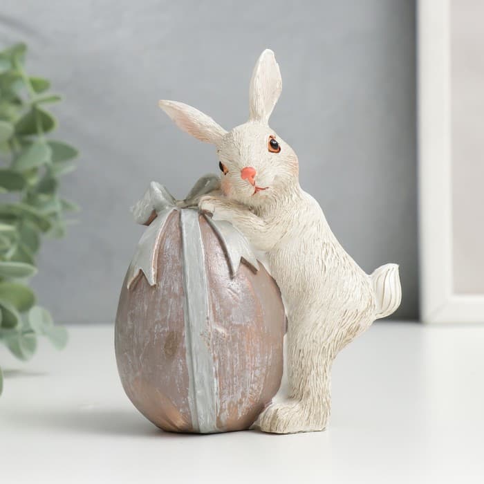 Фигурка полистоун «Кролик с яичком с бантом», 11×5.5×8.5 см