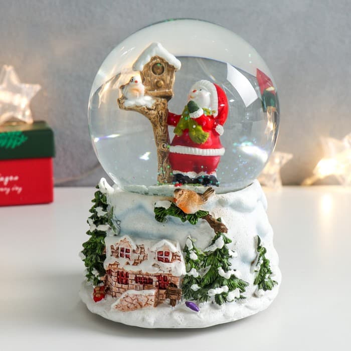 Снежный шар новогодний стеклянный «Снеговик со скворечником», музыкальный, 11.5×11.5×14 см