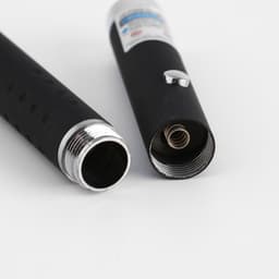 Лазерная указка, дальность 500 м, 405 нм, от батареек 2×ААА, фиолетовый луч, 15.5×1.4 см