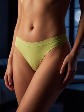 Трусы женские String mini, размер S, нежно-зелёные