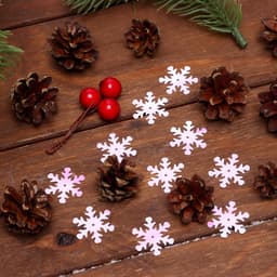 Новогодний декор «Снежинки»