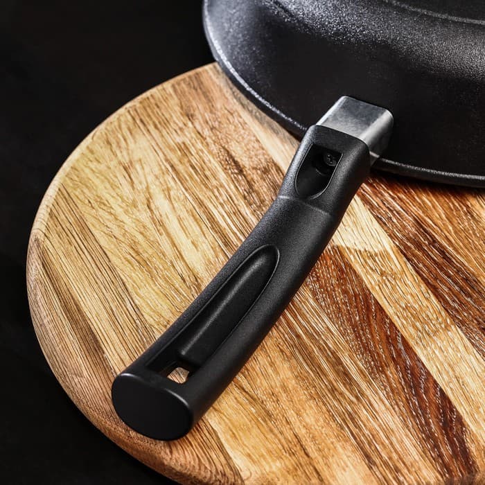 Сковорода литая Magma, d=28 см, h=6 см, пластиковая ручка, индукция, чугун, чёрная