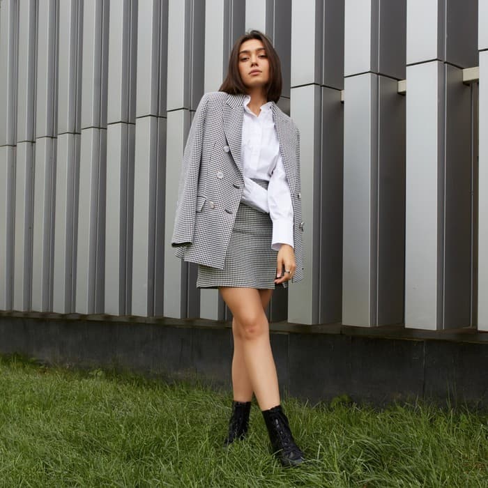 Рубашка женская MIST: Classic Collection, размер 50, белая