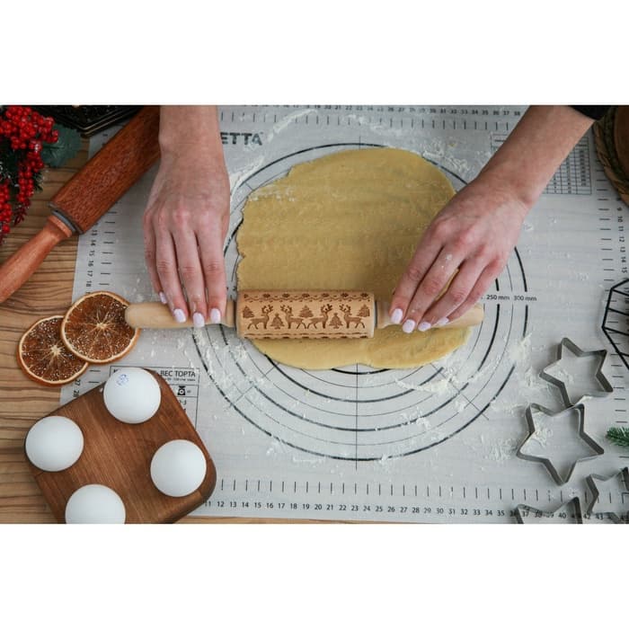 Скалка текстурная новогодняя Доляна, фигурная, 30×4 см, рабочая часть 11.5 см, вращающаяся