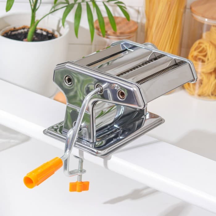 Лапшерезка-тестораскатка ручная, 6 настроек толщины теста, ширина лапши 2 и 5 мм, нержавеющая сталь