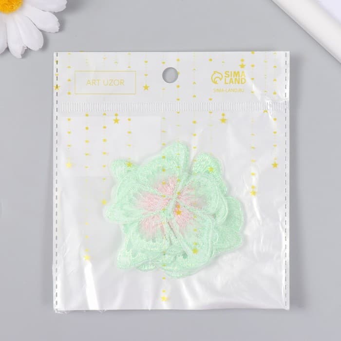 Декор для творчества текстиль вышивка «Бабочка зелёно-розовая», 4.3×5.5 см