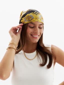 Платок женский MINAKU с узорами, размер 90×90 см, чёрный