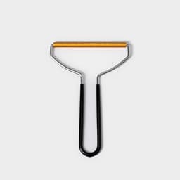 Скребок для чистки одежды, ковров, мебели Доляна, 18×12.5 см, ПВХ ручка