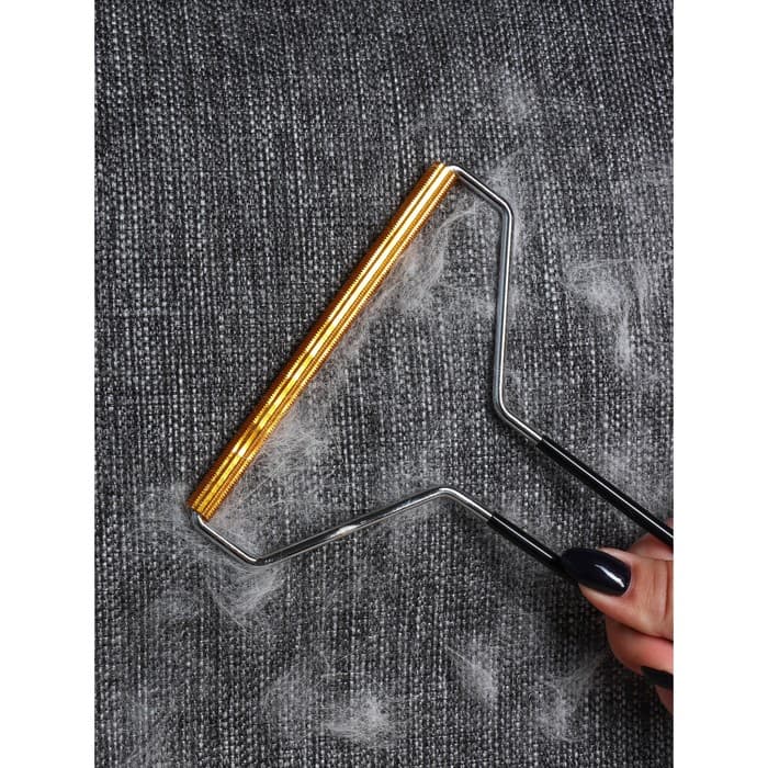 Скребок для чистки одежды, ковров, мебели Доляна, 18×12.5 см, ПВХ ручка