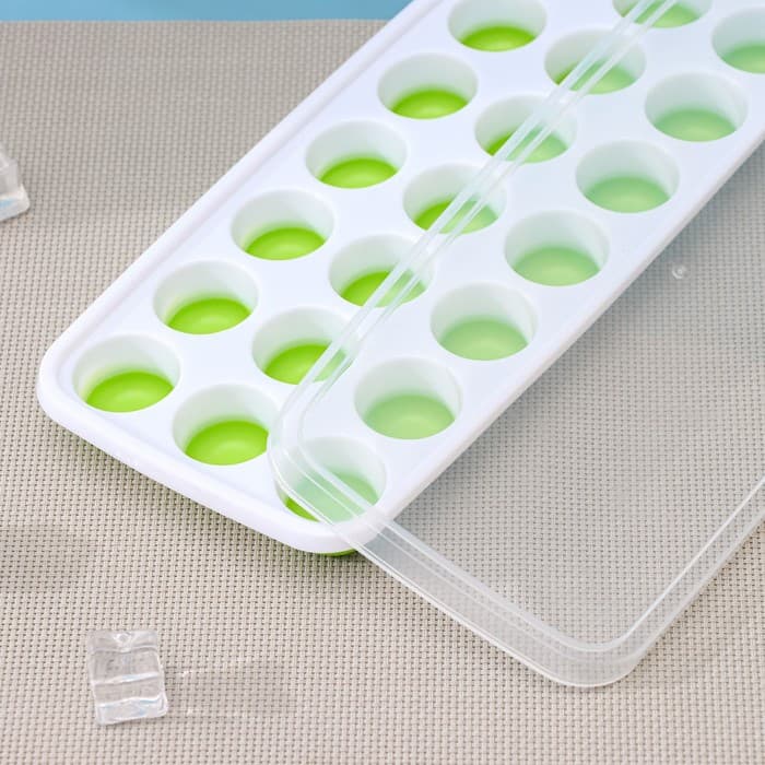 Форма для льда и шоколада с крышкой Доляна, 26×12×2.5 см, 21 ячейка (3×3×2 см), зелёная