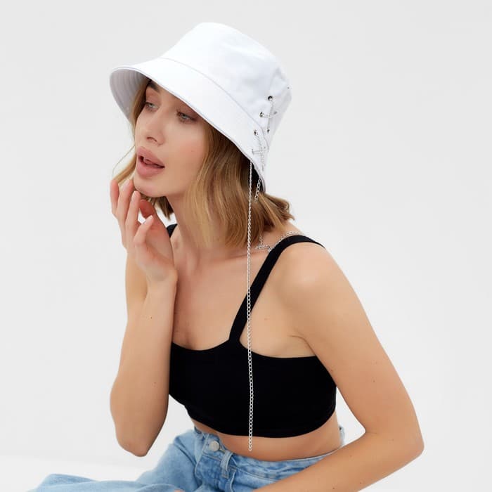 Панама женская MINAKU с цепочкой, белая, размер 56-58