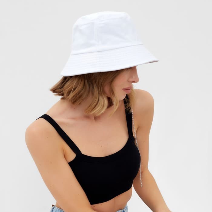 Панама женская MINAKU с цепочкой, белая, размер 56-58