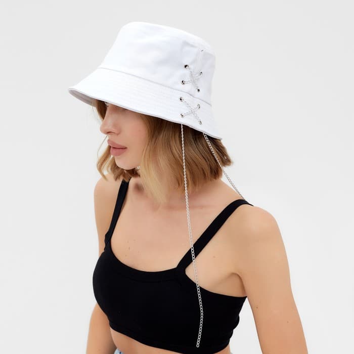 Панама женская MINAKU с цепочкой, белая, размер 56-58