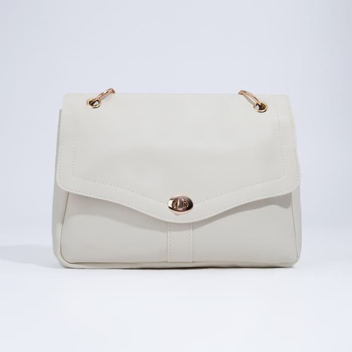 Сумка женская на клапане, цвет белый