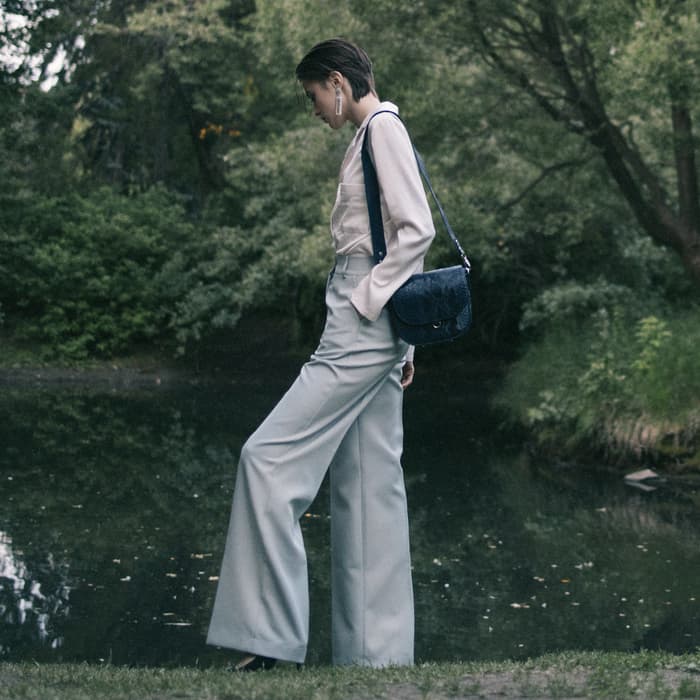 Сумка женская мессенджер TEXTURA на магните, 17×8×19 см, синяя