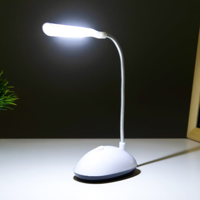 Настольная лампа «Световой луч» LED от батареек белый 5×8.5×20 см RISALUX