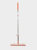 Швабра с отжимом, водосгоном и щёткой Raccoon, 2 насадки из микрофибры 50×11 см, стальная ручка 141 см