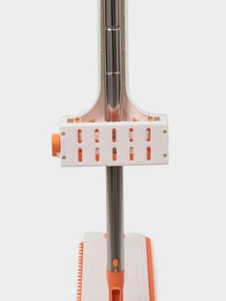 Швабра с отжимом, водосгоном и щёткой Raccoon, 2 насадки из микрофибры 50×11 см, стальная ручка 141 см