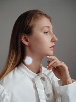 Серьги висячие «Новогодние» шарики, рожки оленя, чёрно-белые в золоте