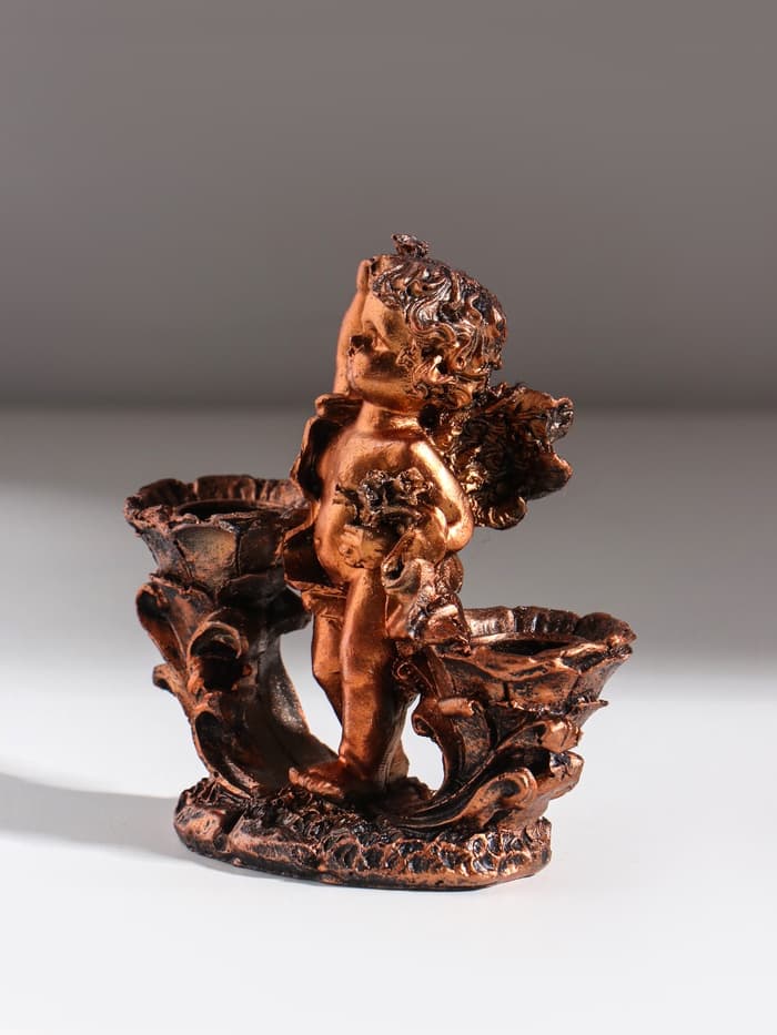 Подсвечник на 2 свечи TAKE IT EASY «Ангелочек смотрит», полистоун, 11×5.5×12 см