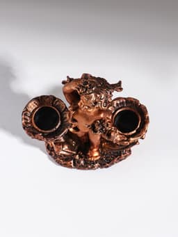 Подсвечник на 2 свечи TAKE IT EASY «Ангелочек смотрит», полистоун, 11×5.5×12 см