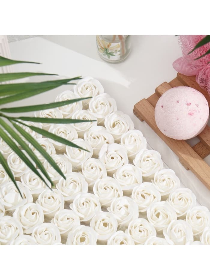 Розы мыльные белые, набор 81 шт. в коробке