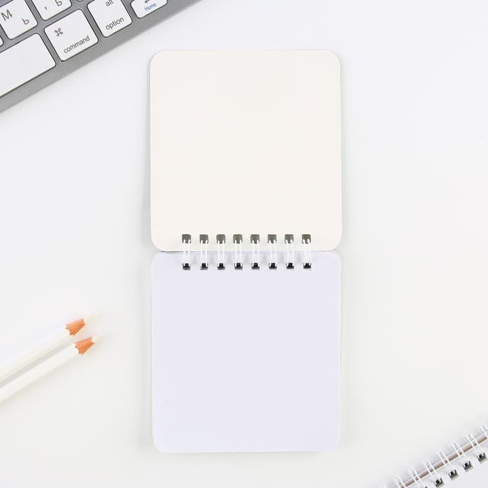 Подарочный набор, блокнот 48 листов + ручка, «Самая яркая. 8 марта»