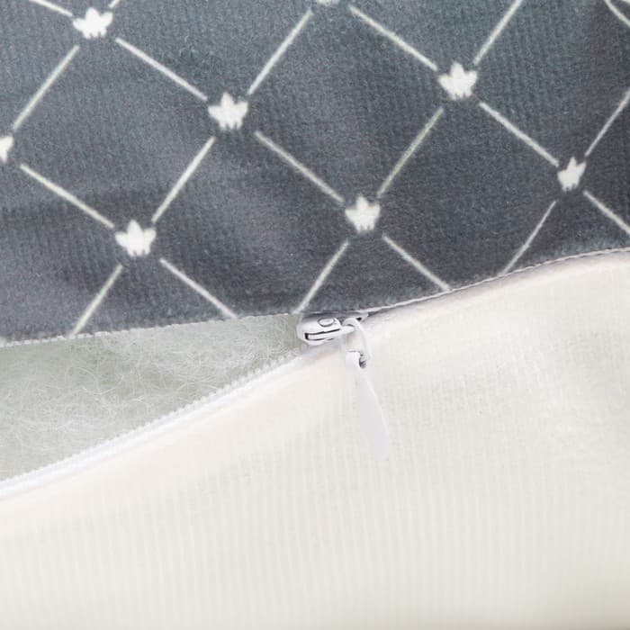 Подушка декоративная «Этель» King, 40×40 см, велюр