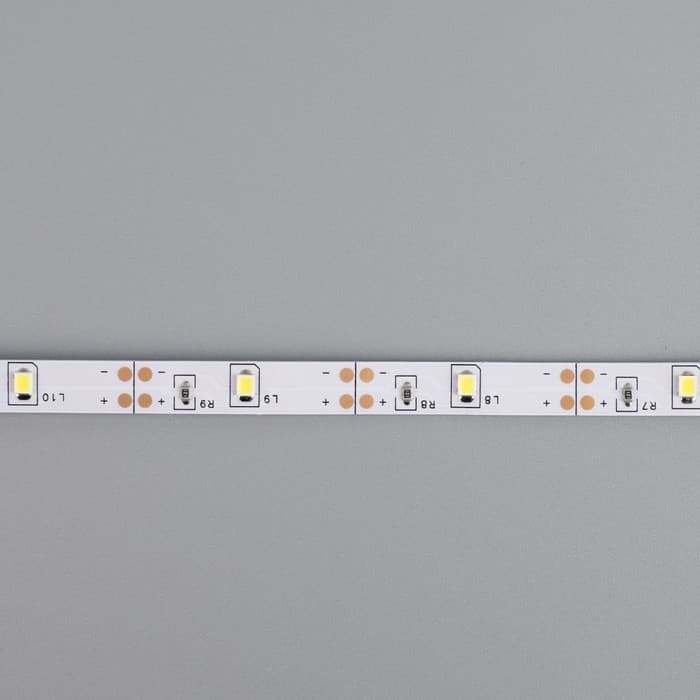 Светодиодная лента Luazon Lighting 1 м, IP20, SMD2835, 30 LED/м, 3хАА, 6000К