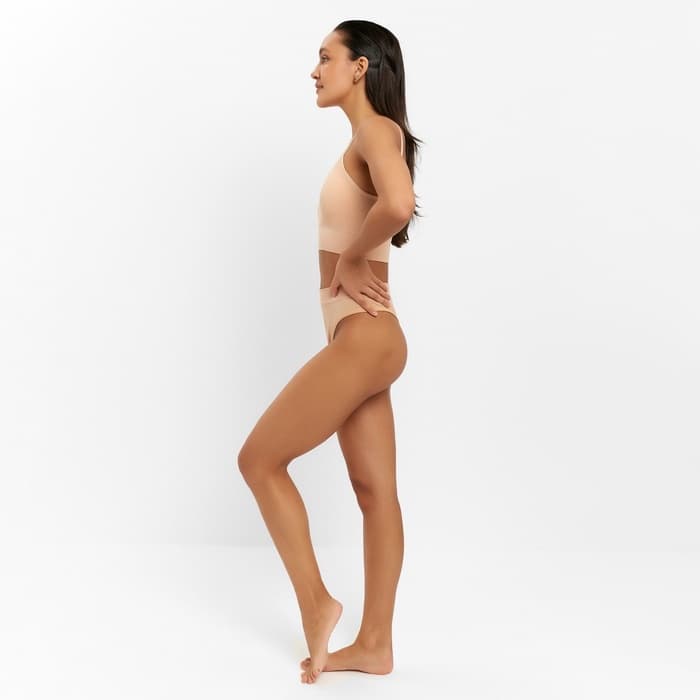 Комплект нижнего белья женский (топ, трусы) Collorista, бежевый, размер 42-44
