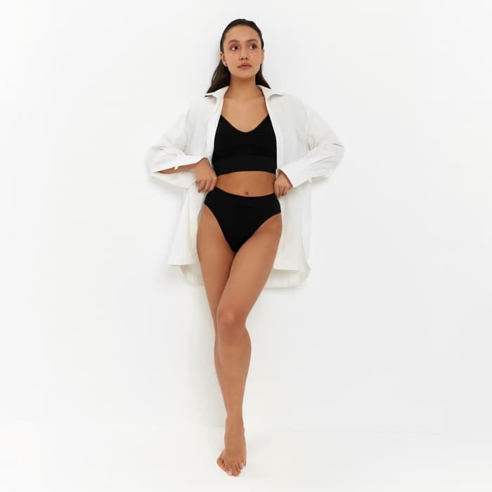 Комплект нижнего белья женский (топ, трусы) Collorista, чёрный, размер 42-44