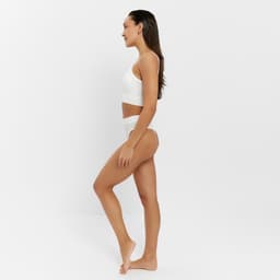 Комплект нижнего белья женский (топ, трусы) Collorista, белый, размер 42-44